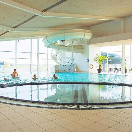 8 Person On A In بيت للعطل *