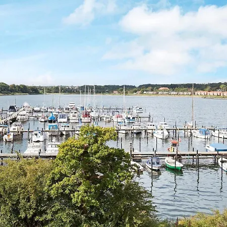 بيت للعطل 8 Person On A In Gråsten