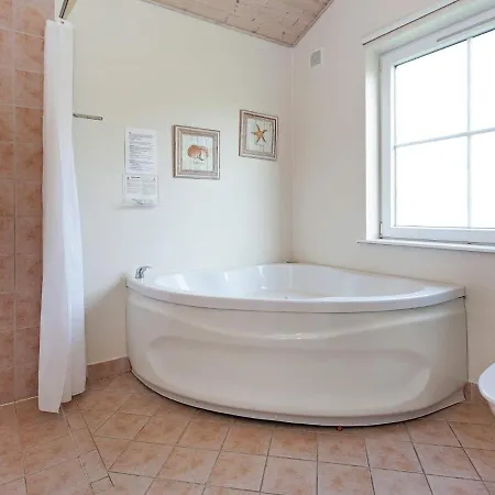 8 Person On A In * Gråsten